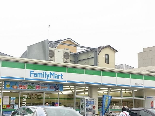 コンビニ　ファミリーマート（コンビニ）まで290m
