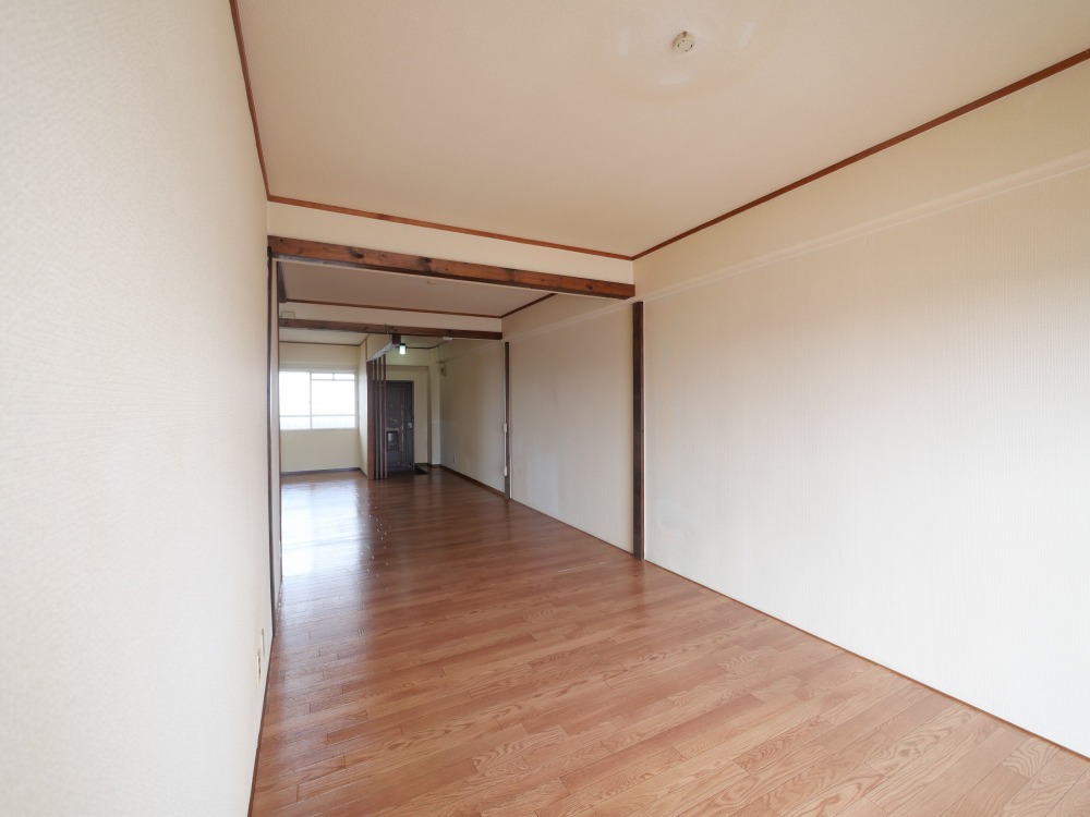 プレジール堺の居間写真