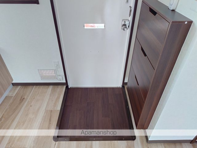 メゾンTNの玄関写真