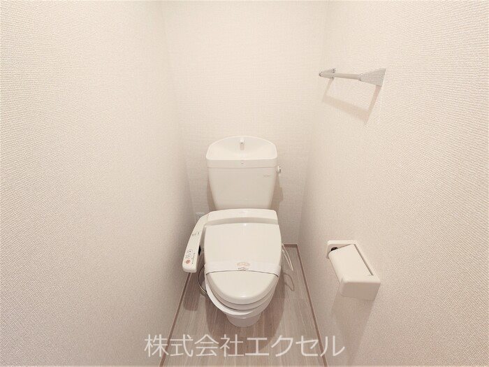 ＪＲ青梅線 昭島駅 徒歩23分 3階建 築19年のトイレ写真