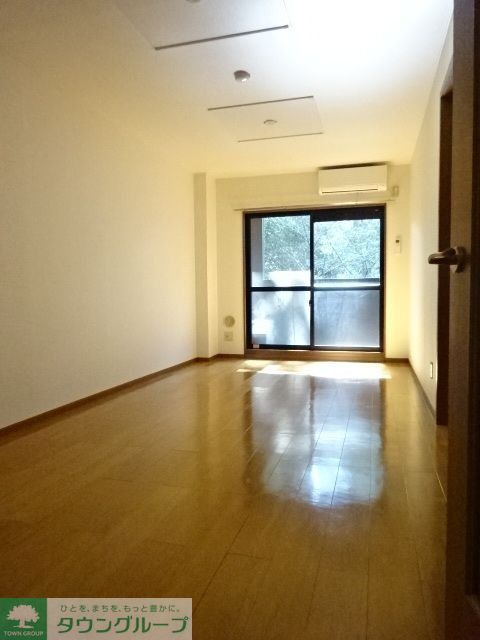 ブロードフォーリストの居間写真