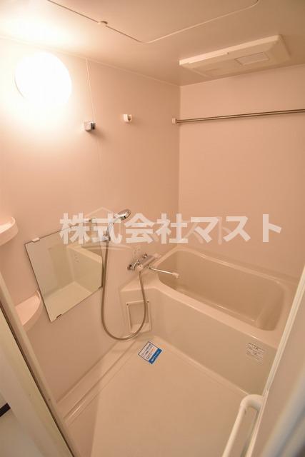 地下鉄四つ橋線 四ツ橋駅 徒歩6分 14階建 築18年の風呂写真