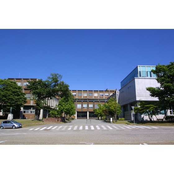 大学・短大　公立大学法人金沢美術工芸大学（大学・短大）まで1598m