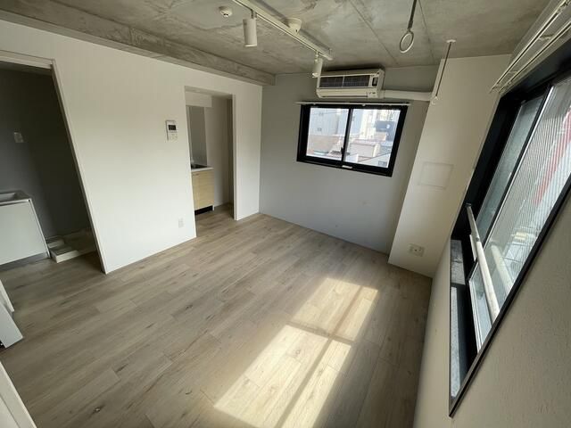 ルーチェ入谷の居間写真