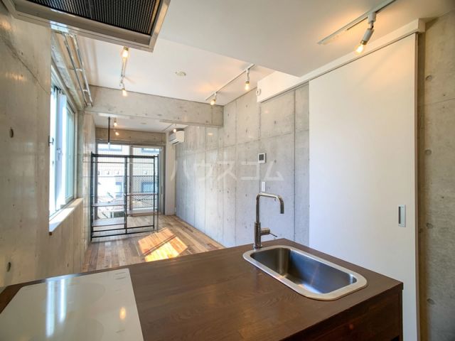 Scelto Kameidoの居間写真