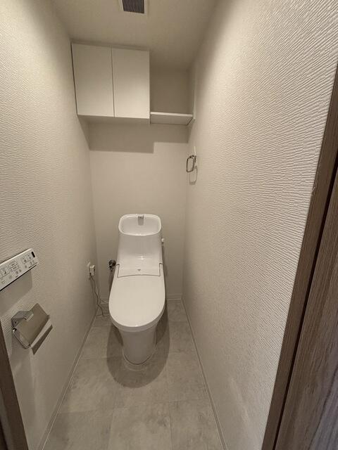 トイレ　備品は設備に含まず。