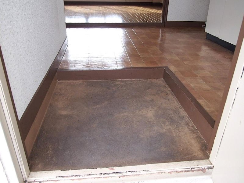 南町ニュータウンC棟の玄関写真