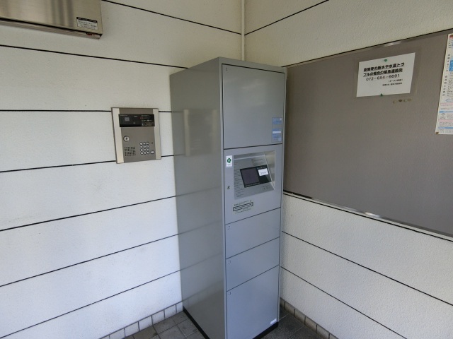 エントランス　宅配BOX　オートロック