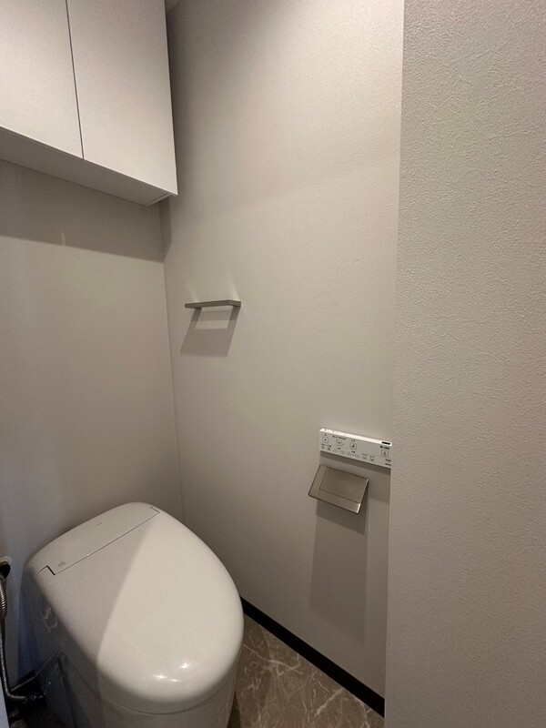 東京メトロ日比谷線 入谷駅 徒歩9分 10階建 築3年のトイレ写真