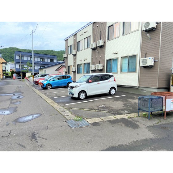 駐車場　駐車場