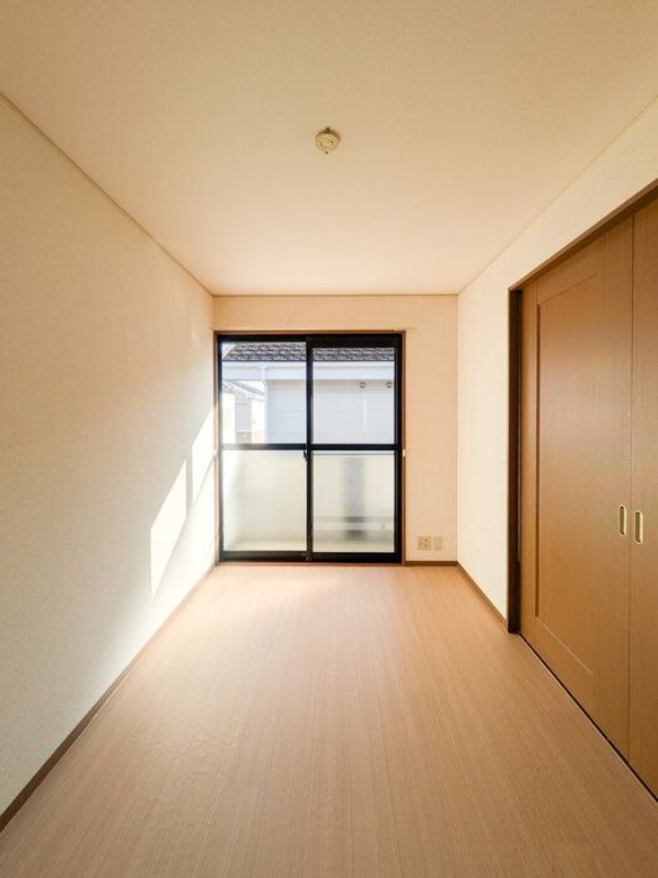 クローカス Iの居間写真