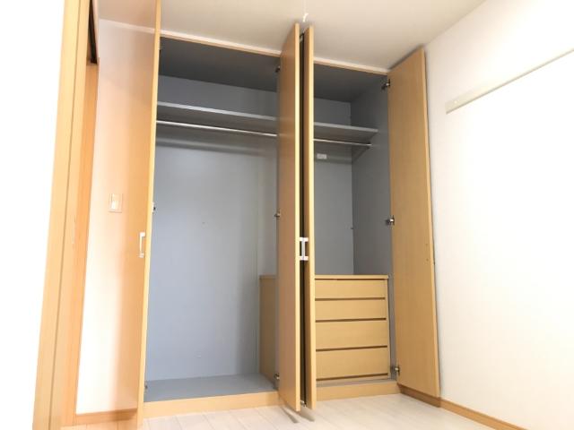 収納　クローゼット