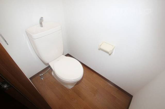 トイレ　リビングとしても使えるお部屋です