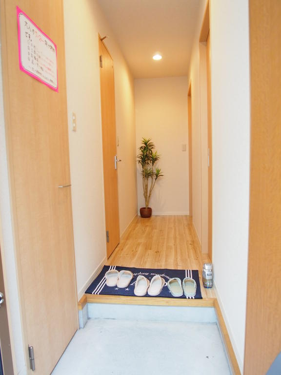 玄関　玄関ホールから室内が見えません！！＊飾りは含まれません
