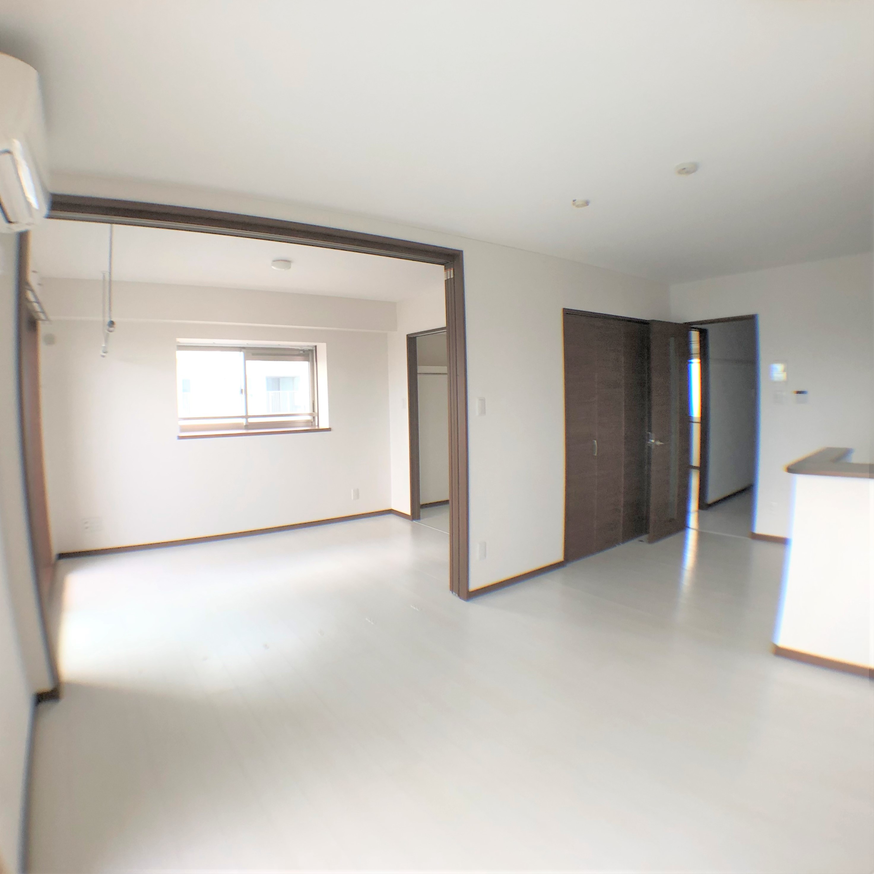 居室・リビング　同タイプの別部屋です