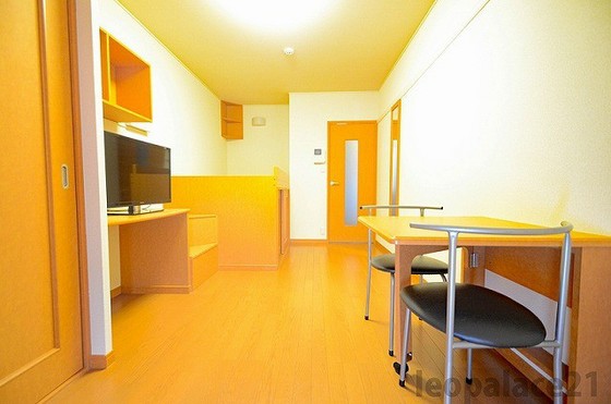 居室・リビング　※別号室の写真になります