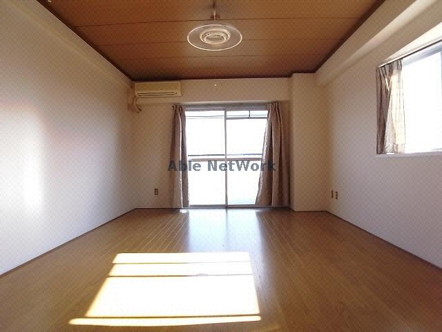 居室・リビング　洋室