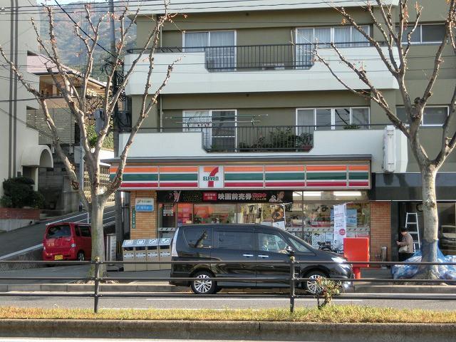コンビニ　セブン‐イレブン／小倉黒原２丁目店（コンビニ）まで300m
