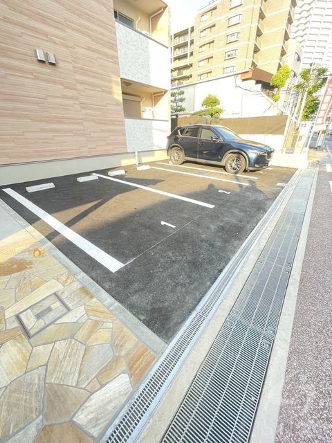 【フジパレス泉大津駅西の駐車場】