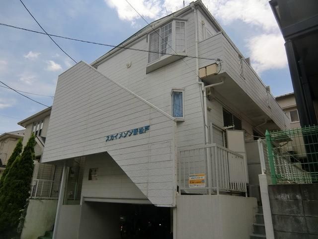 松戸市大谷口のアパートの建物外観