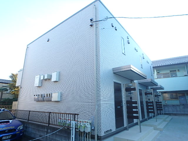 戸田市中町のアパートの建物外観