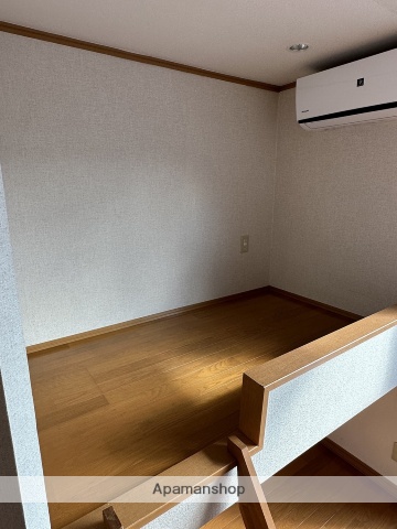 花城部屋 花鳥風月の名にふさわしい白川に佇む4連棟の町家宿 - 【公式