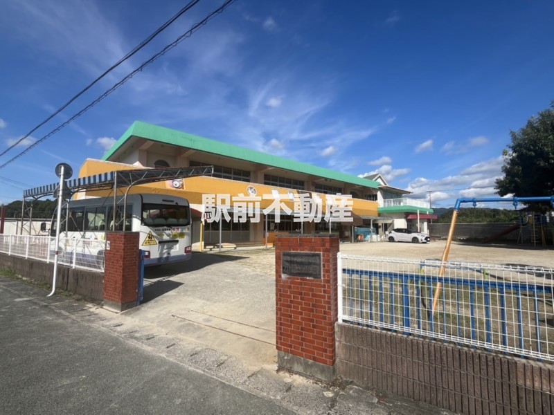 幼稚園・保育園　小鳩幼稚園（幼稚園・保育園）まで800m