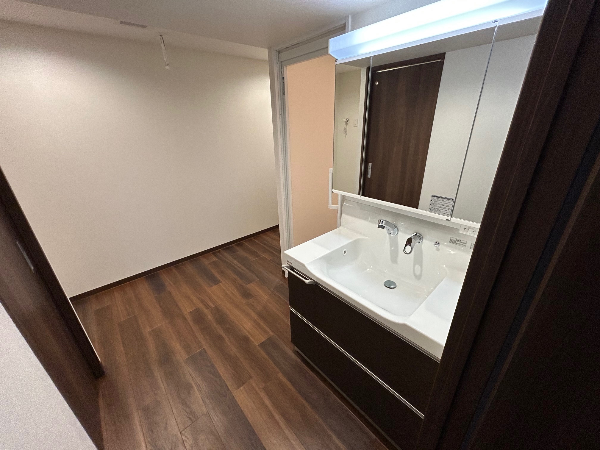 洗面設備　参考写真