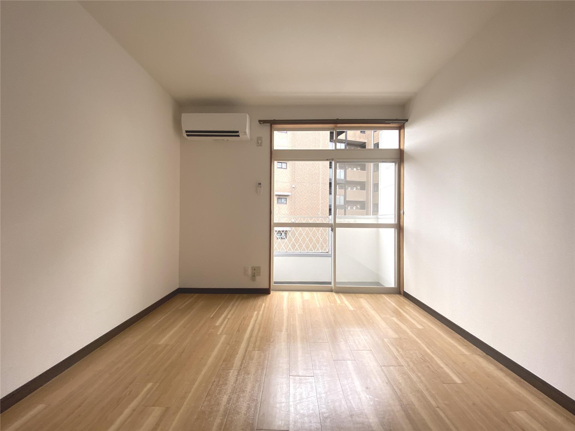 その他部屋・スペース　フローリング6帖の洋室です