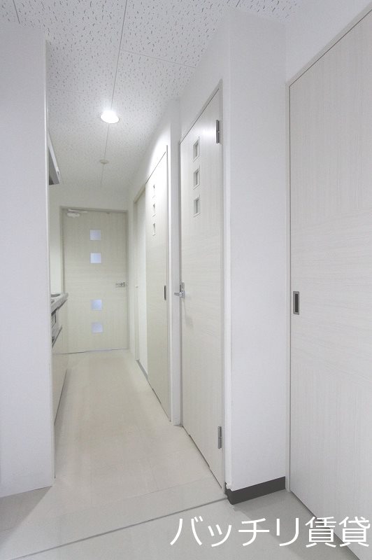 【福岡市中央区高砂のマンションの玄関】