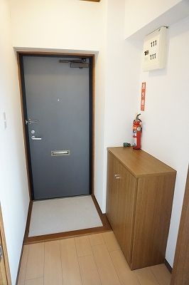 【カトレア２１の玄関】