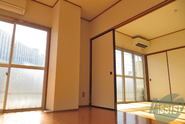 居室・リビング　南向き、和洋室の２Ｋのお部屋のご紹介です。