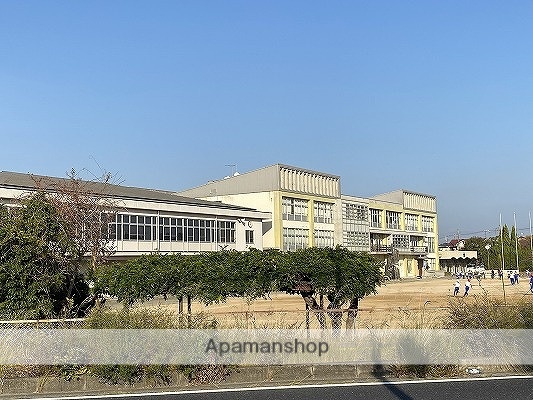 小学校　高砂市立小学校伊保小学校（小学校）まで1974m