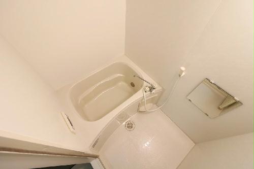 バス・シャワールーム　浴室乾燥機で雨や雪の日でもらくらくお洗濯！