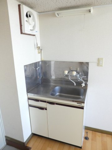 キッチン　１口のIHクッキングヒーター設置可のキッチンスペースです♪