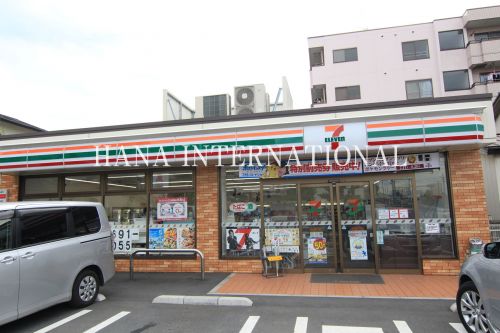 コンビニ　セブン‐イレブン 足立栗原４丁目店（コンビニ）まで322m