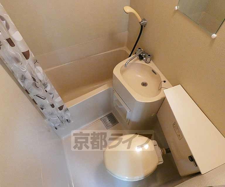 バス・シャワールーム　ユニットバスです