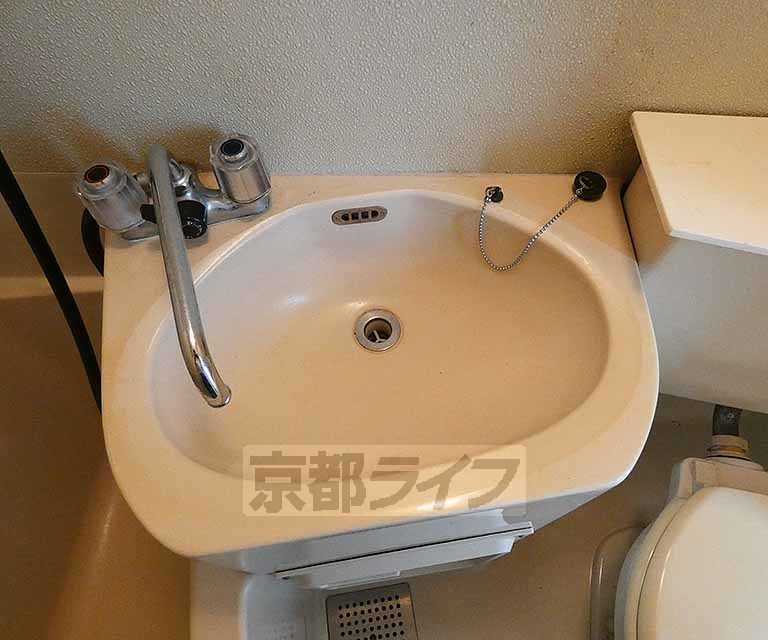 洗面設備　洗面台です