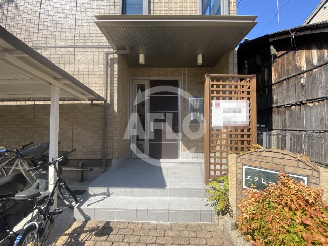 エントランス　エクレール鷹合　エントランス