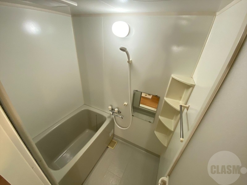 バス・シャワールーム　バスルーム