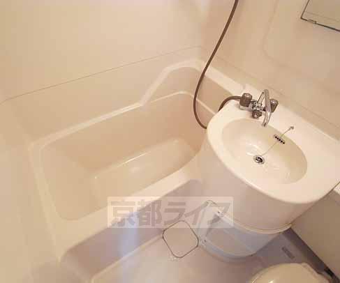 バス・シャワールーム　お風呂です。