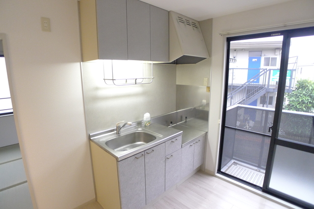 キッチン　２口ガスコンロ設置可能