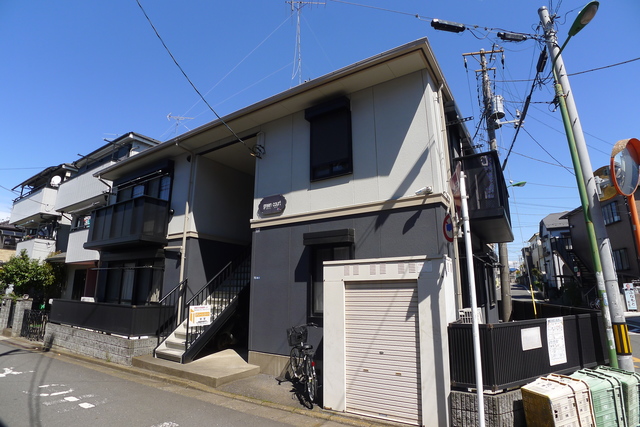 建物外観　建物は積水ハウス施工