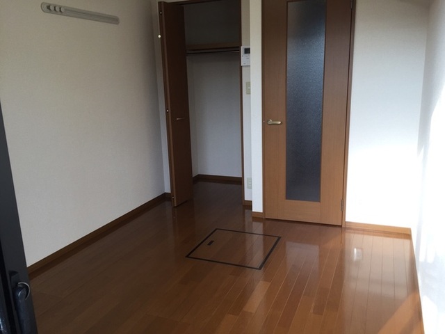 居室・リビング　居間