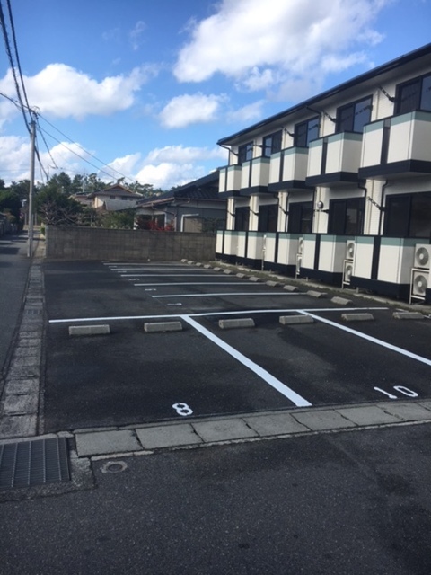 駐車場　駐車場