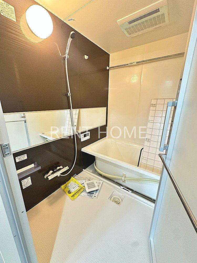 バス・シャワールーム　竣工中です