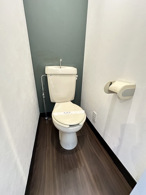 トイレ　別部屋参考写真です