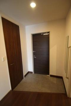 サンウェルズ水尾　玄関　玄関内