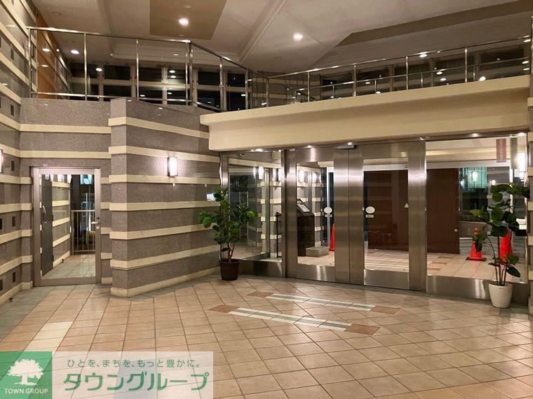 エントランス　お問合せはタウンハウジングまで！※現地待合わせ相談可能