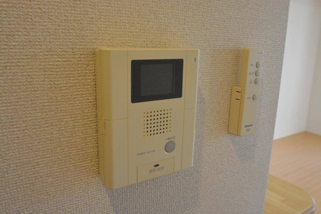 セキュリティ　カメラ付インターホン